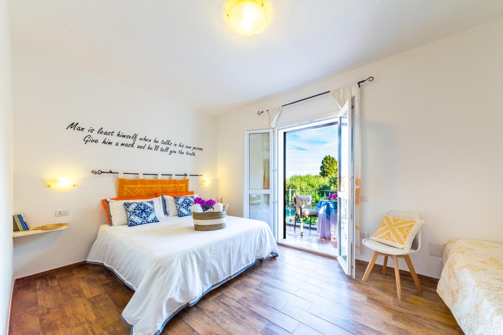 Le Maschere B&B Santa Teresa Gallura Exterior foto